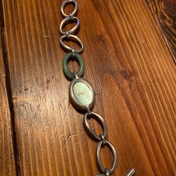 Jewelry - Unique Vintage Watch